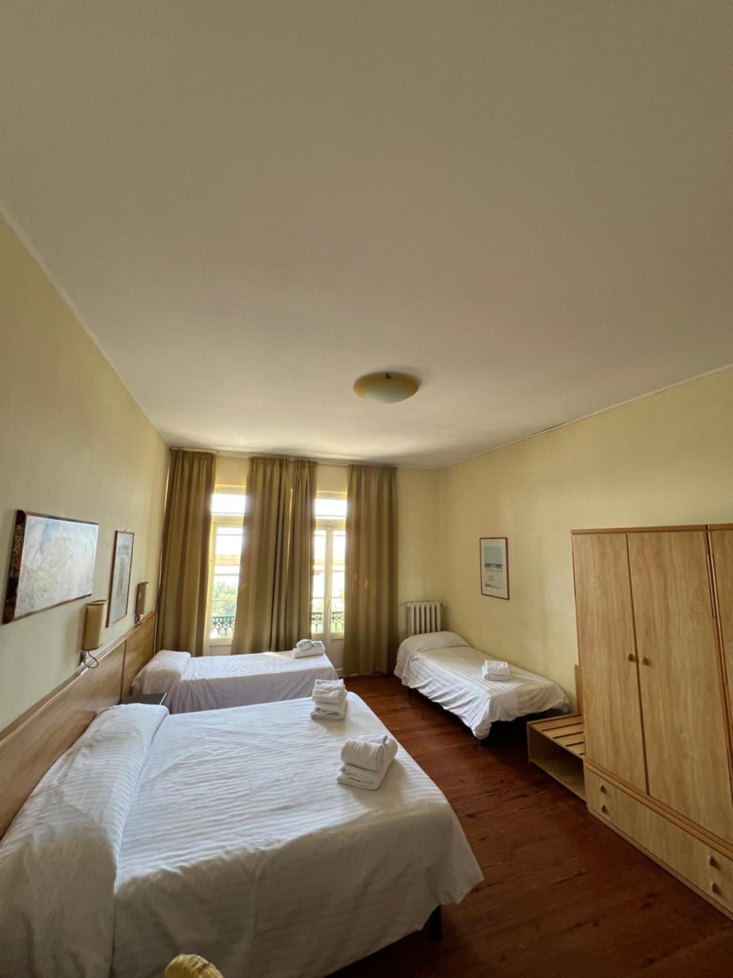 Hotel Petit Royal Ospedaletti Buitenkant foto